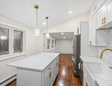 Kitchen & dining before virtual staging